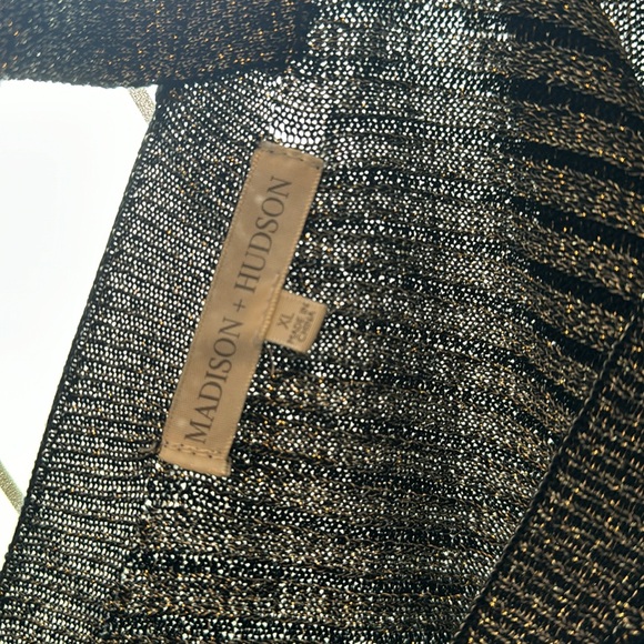 Cross cross light weight shimmery Madison + Hudson summer sweater XL - Picture 4 of 5